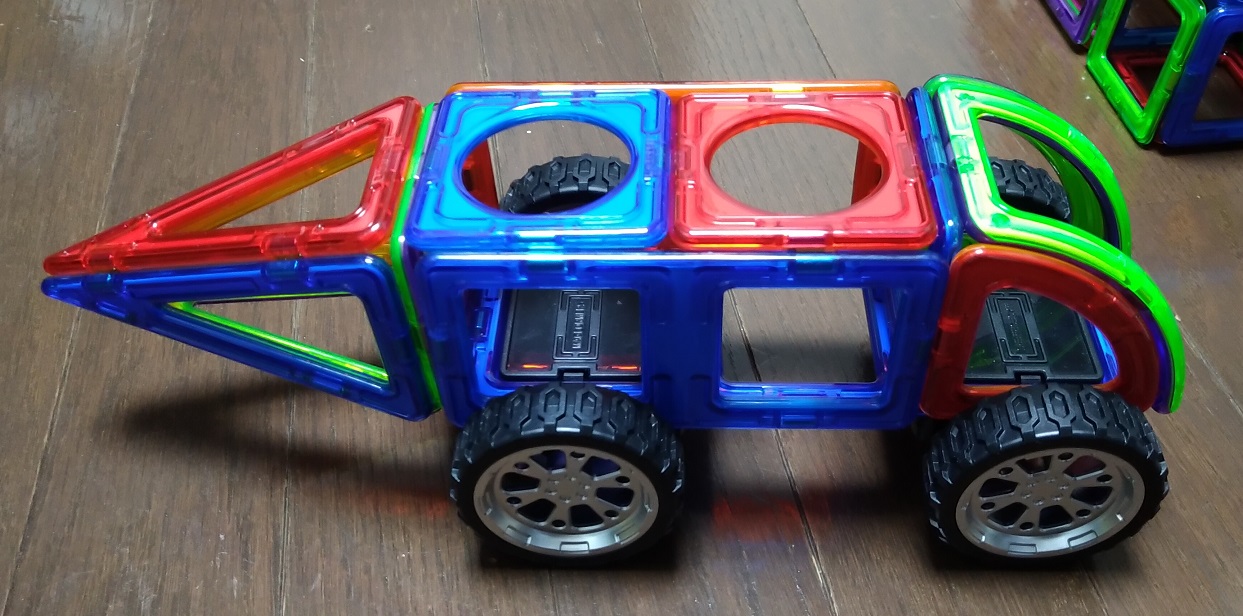 2人目以降の出産祝いにマグフォーマーはアリ でも買うときはカオスな市場に注意 の話 三本ねっと